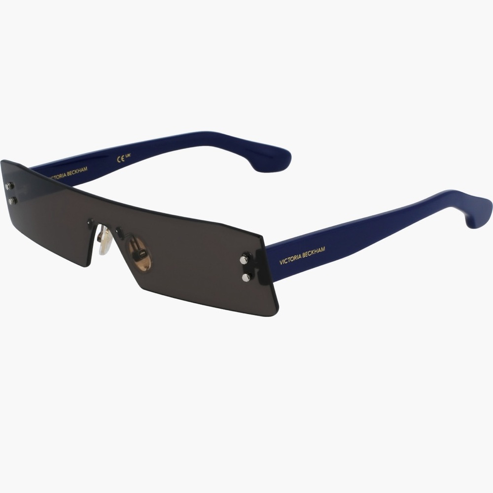Victoria Beckham Fashion Show
62mm Rectangular Sunglasses - Picture 10 of 13